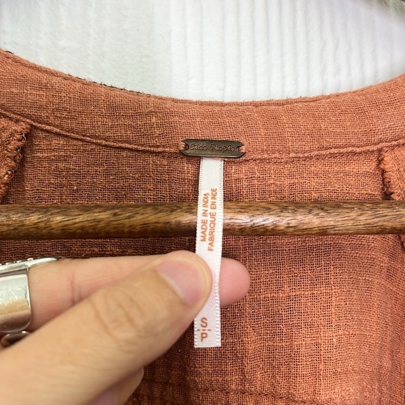 Free People - Dream Weaver Boho Frayed Terracotta 3/4 Sleeve Pocket Blouse Small - Picture 12 of 15